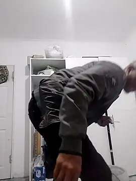 diablok1705 online show from 2, 12, 2025