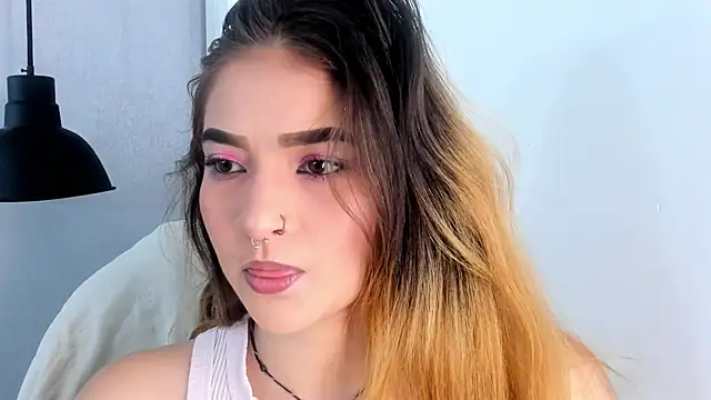 Shanntal  online show from 9, 10, 2025