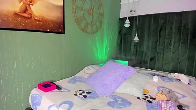 zoe taylorr1 online show from 6, 11, 2025