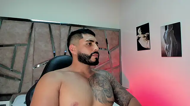 Snapshot of LeandroRusso chatting on 20, 2, 2025 LeandroRusso online show from 20, 2, 2025