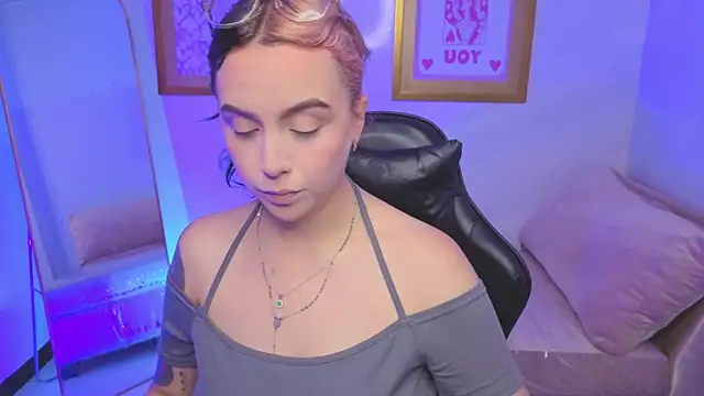 Hela v online show from 14, 1, 2026