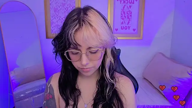 Hela v online show from 17, 2, 2026