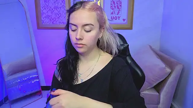 Hela v online show from 9, 1, 2026