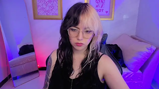 Hela v online show from 13, 2, 2026