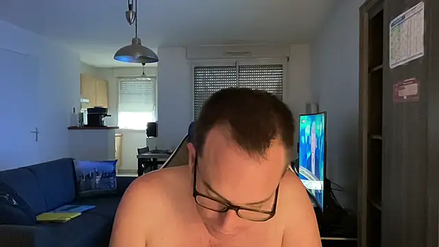 Funnyjul31 online show from 15, 3, 2025