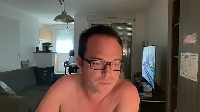 Funnyjul31 online show from 10, 5, 2026