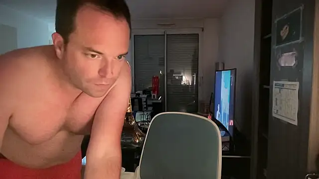 Funnyjul31 online show from 19, 4, 2026