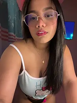 my cam online show from 15, 4, 2026