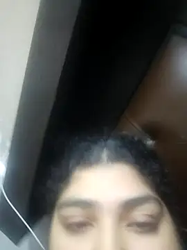 naina78910 online show from 17, 12, 2025