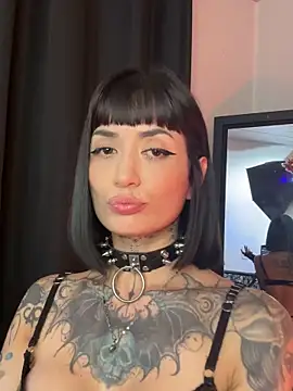 Snapshot of IsisRaichuu_ chatting on 19, 9, 2025 IsisRaichuu online show from 19, 9, 2025