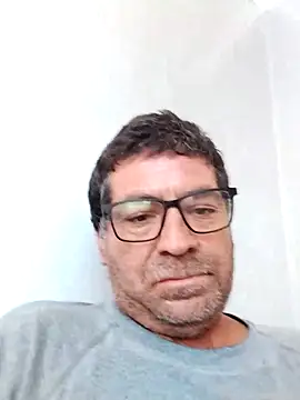 Deku160582 online show from 10, 3, 2025