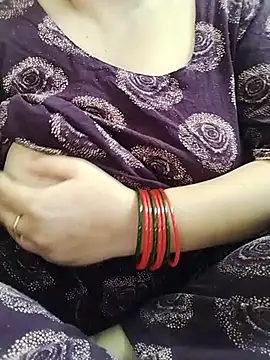 Snapshot of Anushkabhabi chatting on 4, 8, 2026 Anushkabhabi online show from 4, 8, 2026