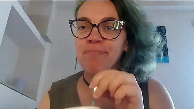 Ju-Hot online show from 6, 5, 2026