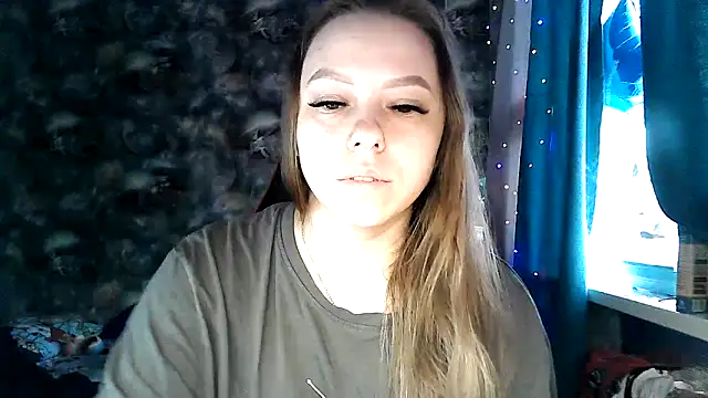 Snapshot of Misssweet_s chatting on 22, 12, 2025 Misssweet s online show from 22, 12, 2025