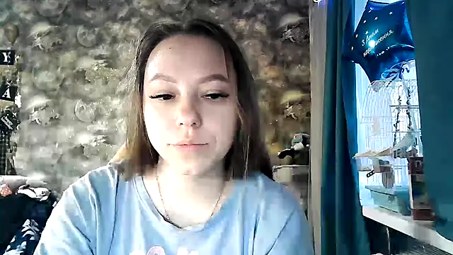 Snapshot of Misssweet_s chatting on 4, 12, 2025 Misssweet s online show from 4, 12, 2025