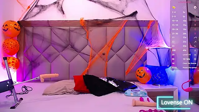 Snapshot of PamelaaPonce chatting on 25, 10, 2025 PamelaaPonce online show from 25, 10, 2025