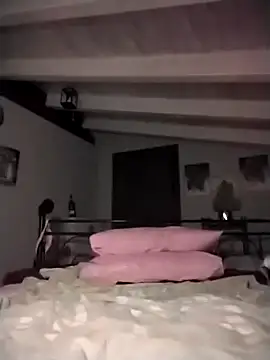 divinaerotica online show from 7, 3, 2026