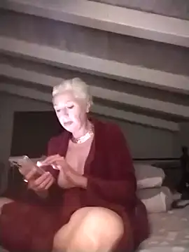 Snapshot of divinaerotica chatting on 18, 3, 2025 divinaerotica online show from 18, 3, 2025