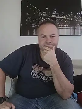 Snapshot of Pourleplasirs chatting on 3, 6, 2026 Pourleplasirs online show from 3, 6, 2026