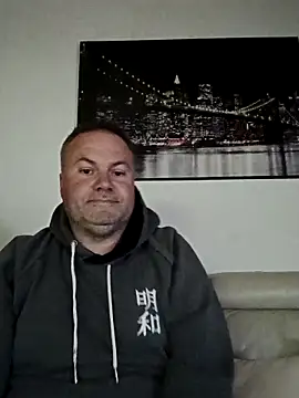 Snapshot of Pourleplasirs chatting on 18, 5, 2026 Pourleplasirs online show from 18, 5, 2026