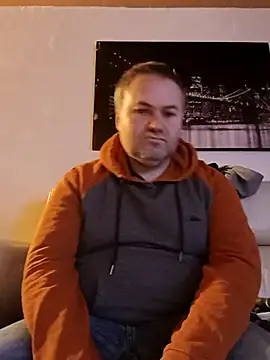 Pourleplasirs online show from 18, 2, 2025