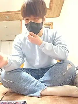 Tyyyggjju online show from 22, 12, 2025