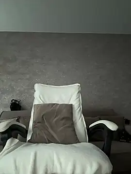 LillySquirtShot online show from 12, 7, 2026