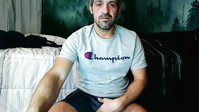 Snapshot of Troyt87 chatting on 11, 1, 2025 Troyt87 online show from 11, 1, 2025