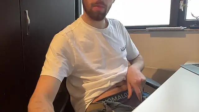 bullyboyy online show from 27, 2, 2025