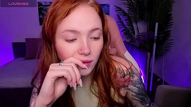Maya Light online show from 5, 10, 2025