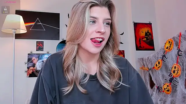 Snapshot of heartseduction chatting on 4, 11, 2025 heartseduction online show from 4, 11, 2025