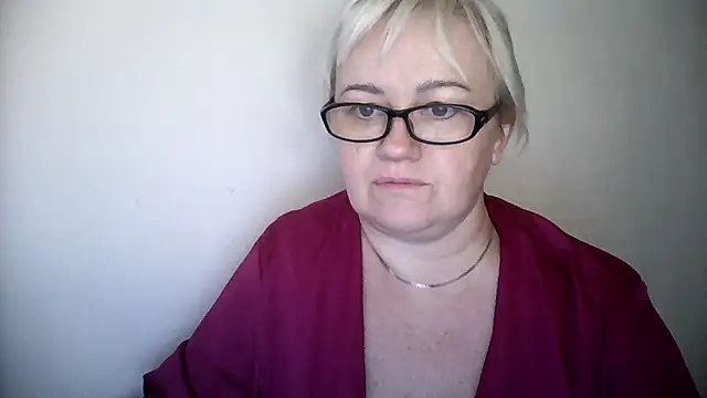 Mayya4321 online show from 4, 10, 2025