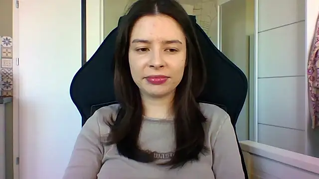 LariceSexy online show from 4, 3, 2026