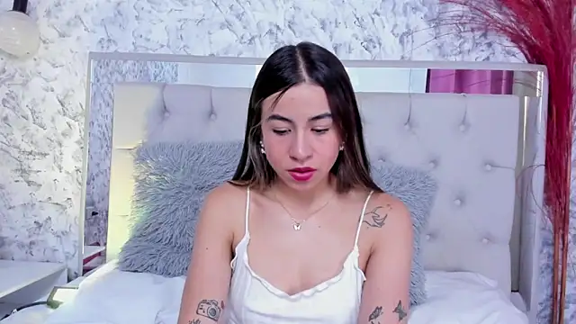 Snapshot of Ariana_greenblat chatting on 20, 10, 2025 Ariana greenblat online show from 20, 10, 2025