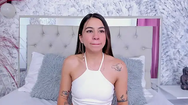 Snapshot of Ariana_greenblat chatting on 28, 11, 2025 Ariana greenblat online show from 28, 11, 2025