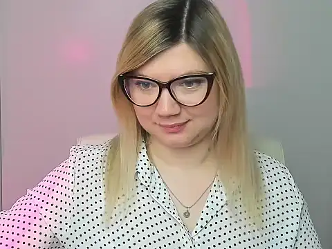 Lola moree online show from 25, 10, 2025