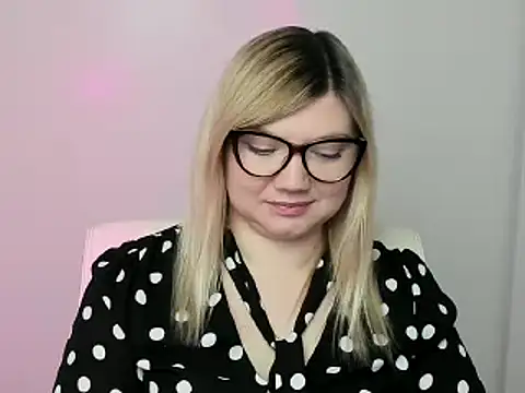 Lola moree online show from 15, 10, 2025