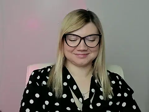 Lola moree online show from 9, 10, 2025