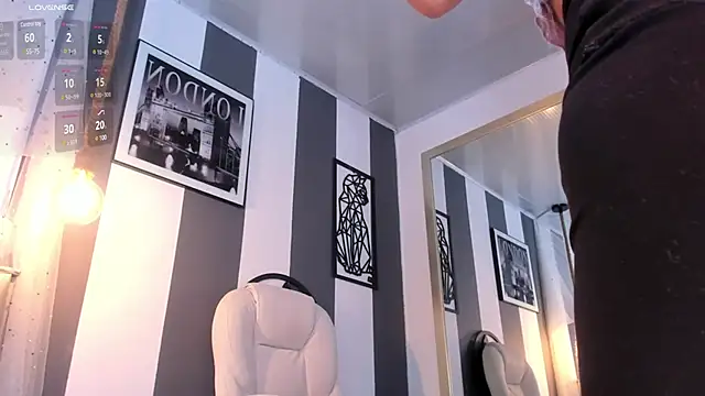 Salome  evans online show from 23, 2, 2025