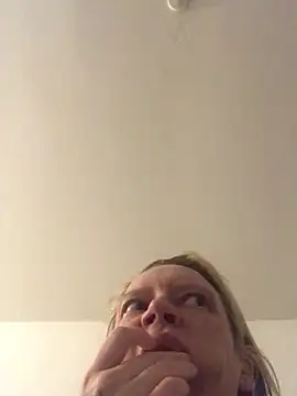 blondey206 online show from 4, 3, 2025