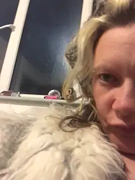 blondey206 online show from 10, 3, 2025