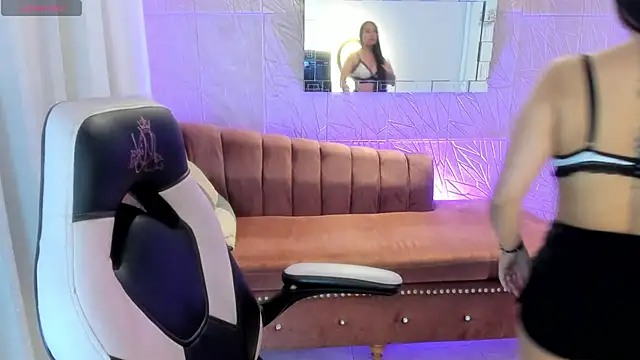 Snapshot of miss_isabella_m chatting on 27, 5, 2026 miss isabella m online show from 27, 5, 2026