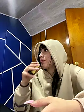 Melody rousse  online show from 25, 11, 2025