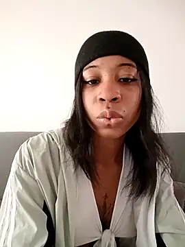 Zaira Rose  online show from 15, 2, 2026