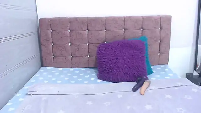 Ariasmithog online show from 7, 10, 2025