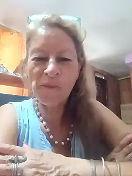 MaryLunna online show from 9, 3, 2025