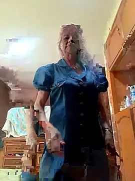 MaryLunna online show from 3, 3, 2025