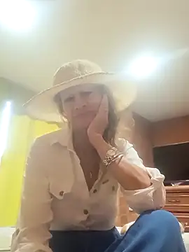 MaryLunna online show from 22, 3, 2025