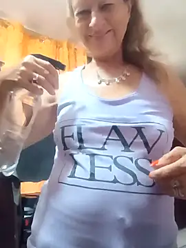 MaryLunna online show from 8, 3, 2025