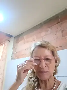 MaryLunna online show from 9, 2, 2025